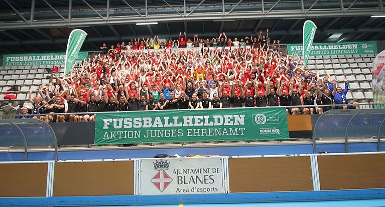 Neun Fußballhelden aus dem FVM gehen auf Bildungsreise