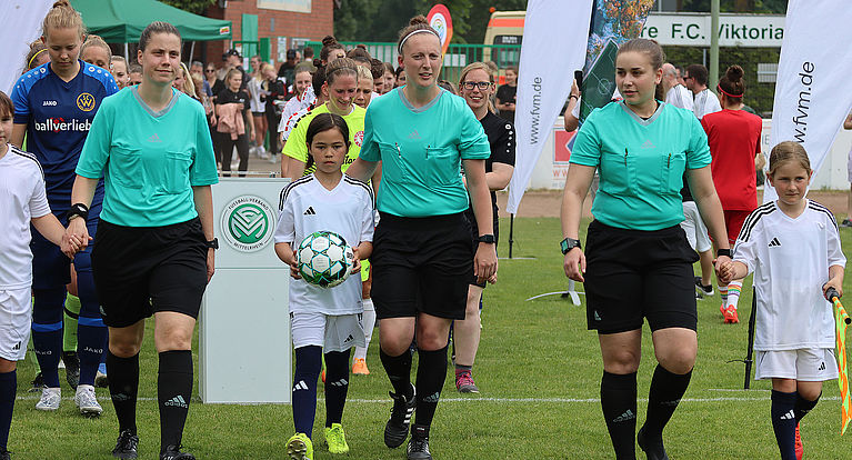 Schaebens-Pokal der Frauen: Finale wird für Schiedsrichterinnen zum Highlight