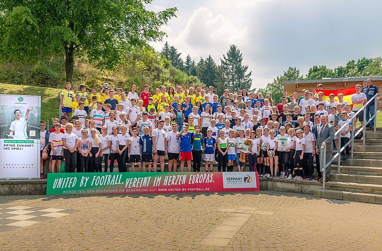 5. Junior Coach-Zertifizierung mit Mini-WM an der Clara-Fey-Schule